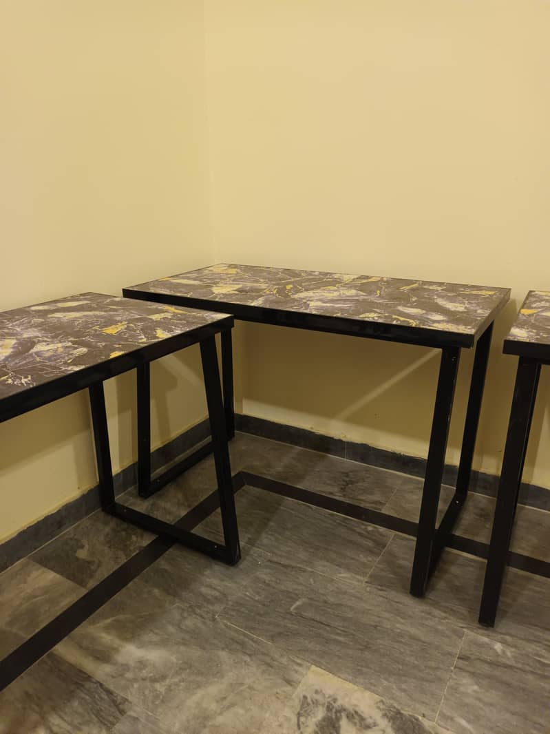 5 Office/Study/Work Tables in Excellent Condition 2