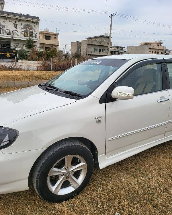 Toyota Corolla SE Saloon 2004 5