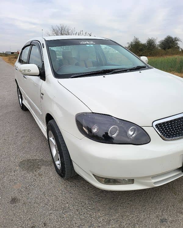 Toyota Corolla SE Saloon 2004 8