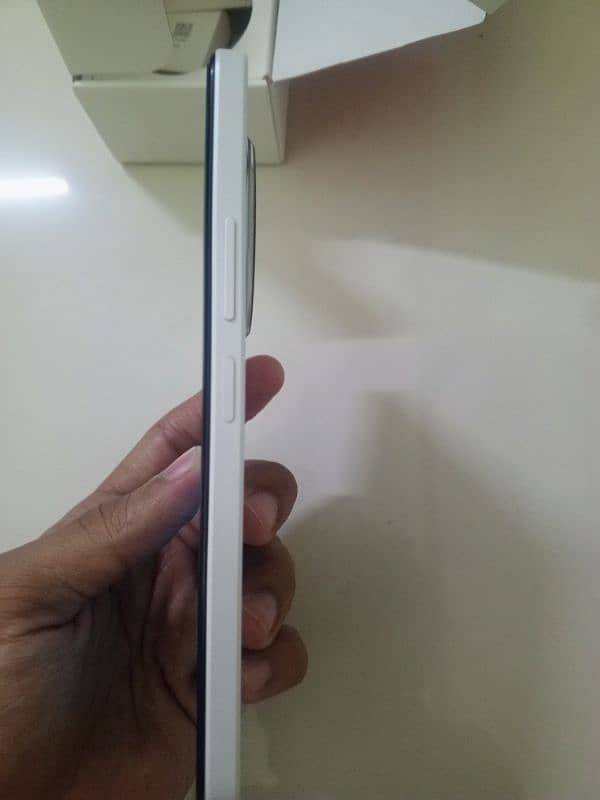 Redmi A3x (3/64) with box 9-10 month warranty left 5