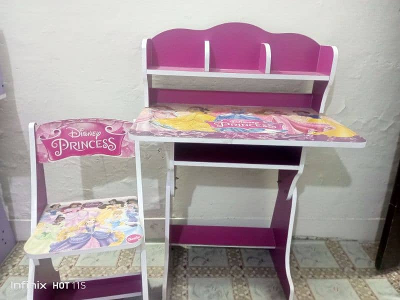 study table with chair 2