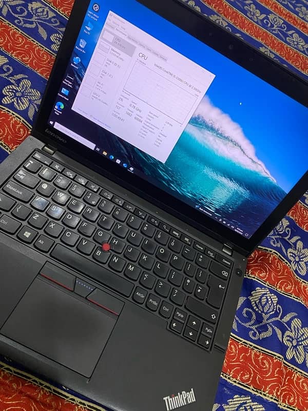 Lenovo ThinkPad X250 Model With Touch Panel 1