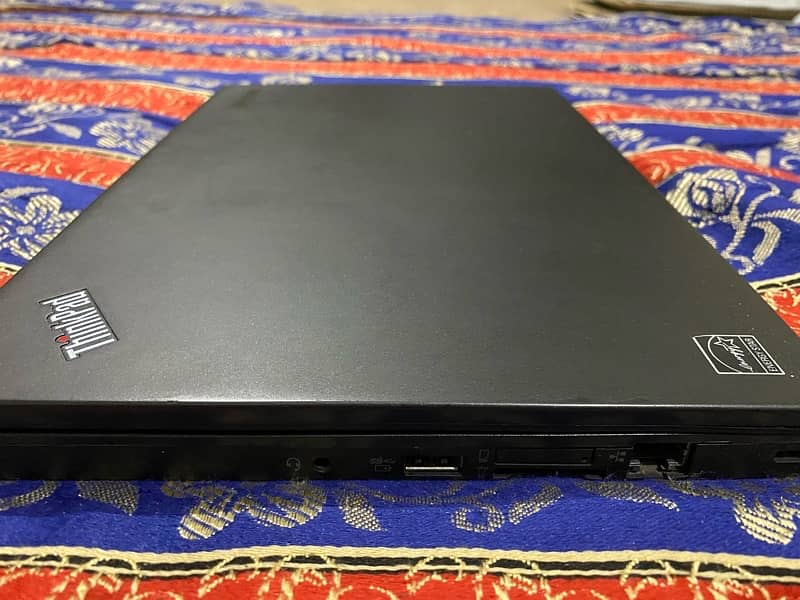 Lenovo ThinkPad X250 Model With Touch Panel 5