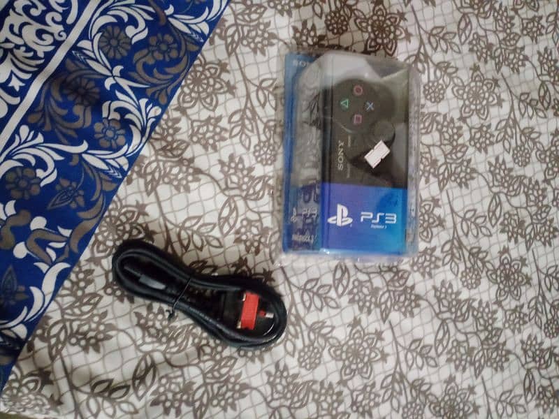 PS3 with wireless controller 5