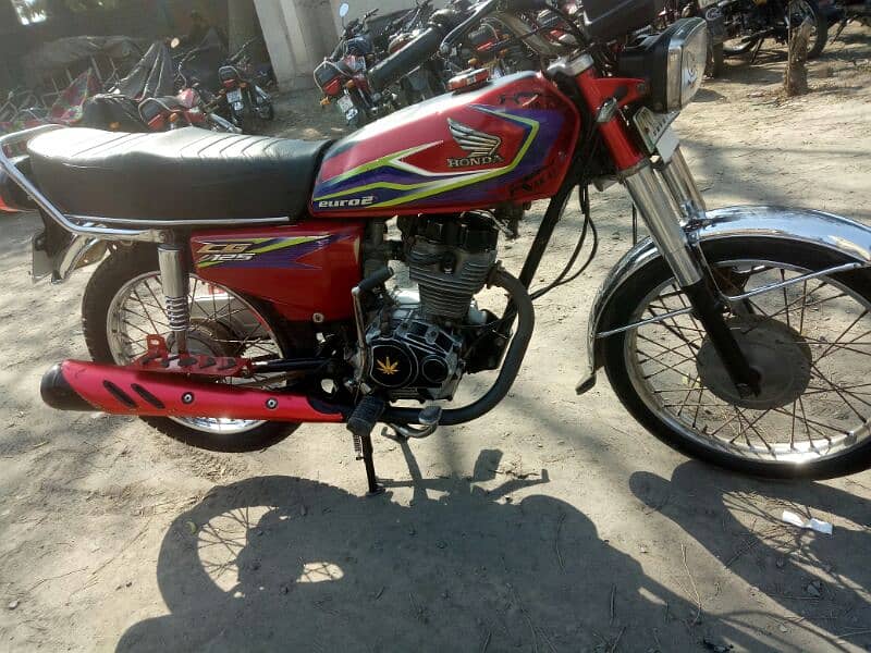 honda 125 showroom name biometric owner sy khud leni ha 0