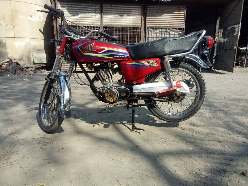 honda 125 showroom name biometric owner sy khud leni ha 8