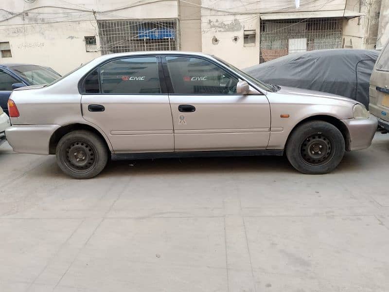 Honda Civic VTi Model 2000 Automatic For Sale 7