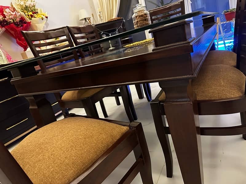 Wooden double top dining table with glass 9