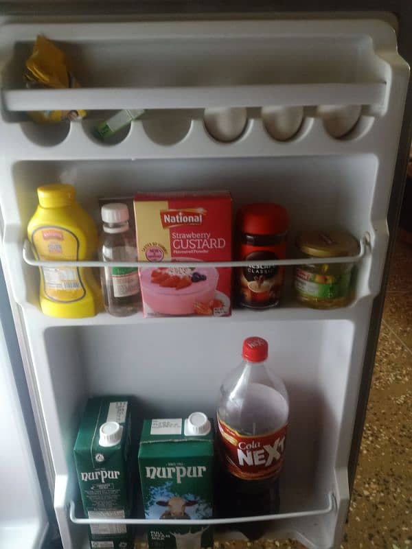 Mini Fridge 1