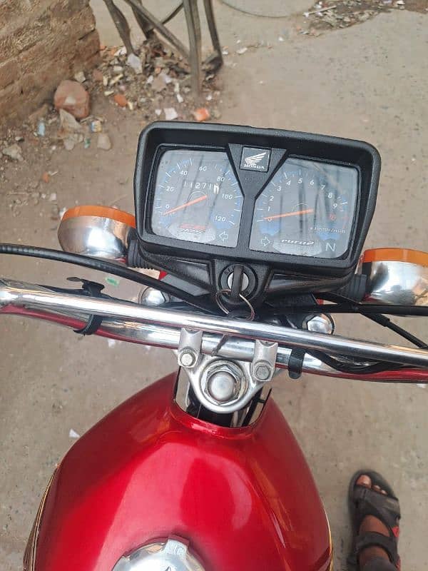 Honda 125 Condition 10/10 Urgent Sale 100% Ok Hai Koi Fault Nai 3