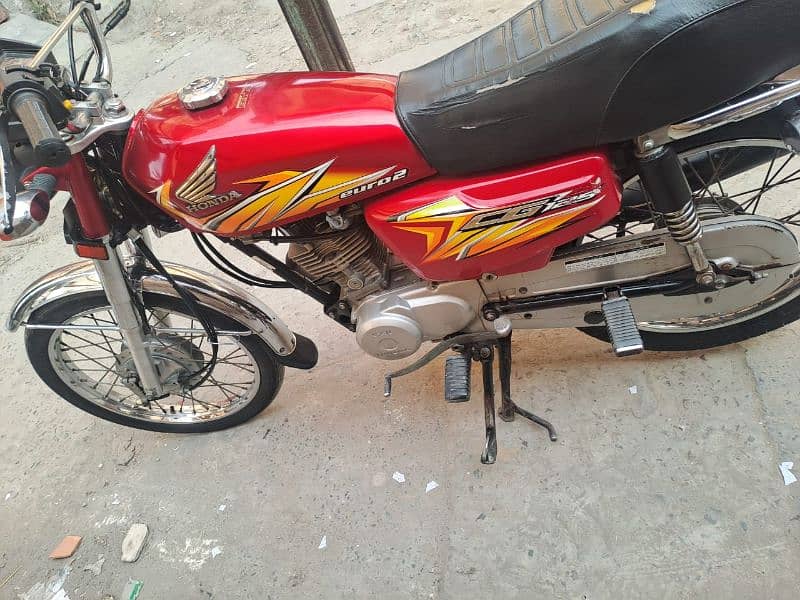 Honda 125 Condition 10/10 Urgent Sale 100% Ok Hai Koi Fault Nai 4