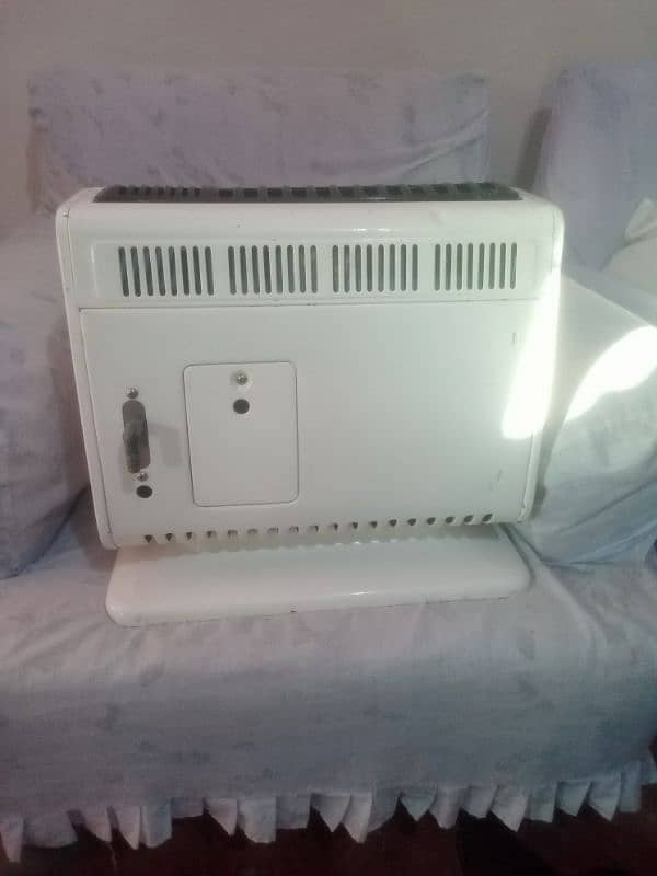 Rinnai Gas Heater 2