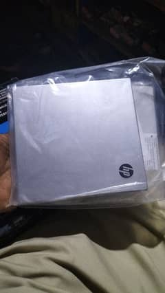 HP 8X External Ultra-Slim Multiformat DVD/CD Writer