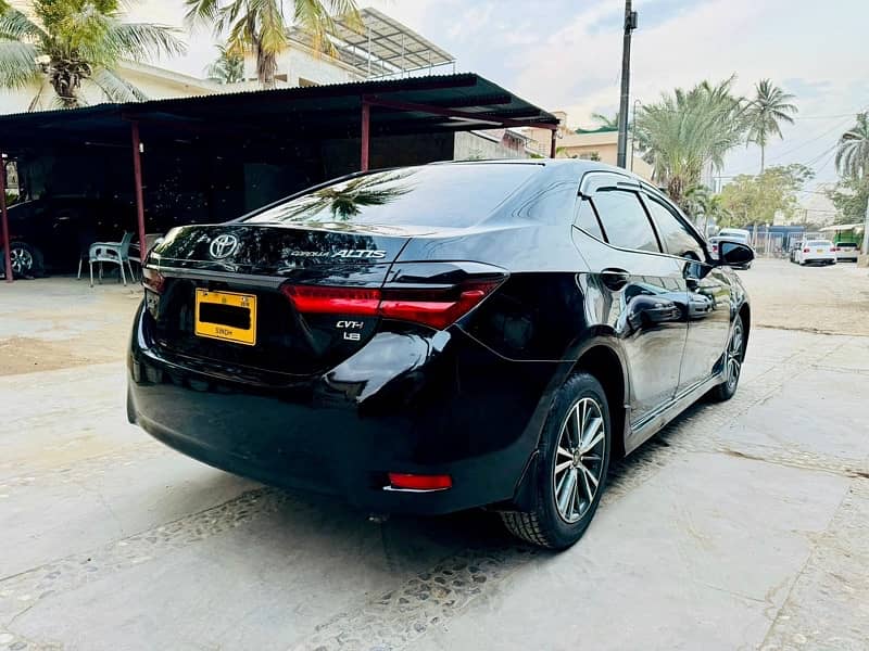 Toyota Corolla XLI 1.3 MT 2018 Model First Hand 2