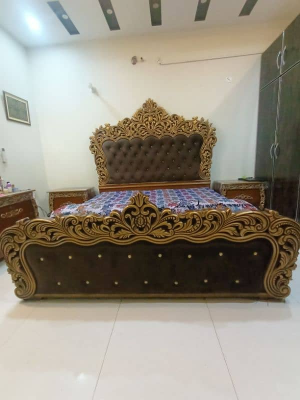 King bed set with Dressing Table for Sale 0