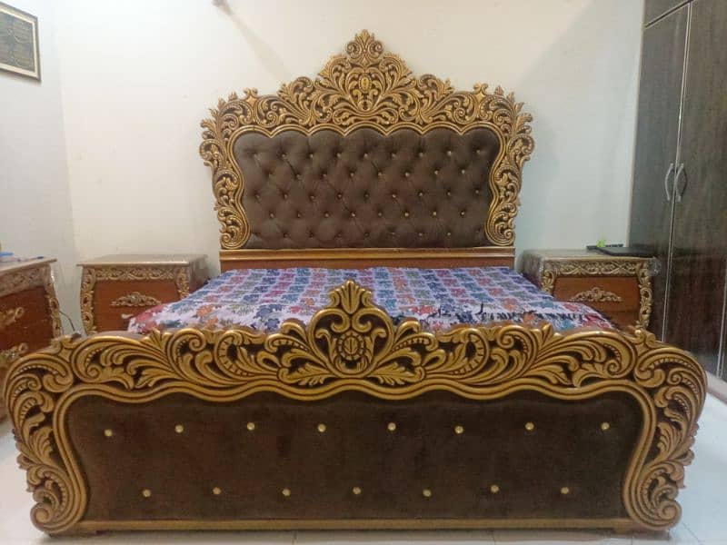 King bed set with Dressing Table for Sale 1