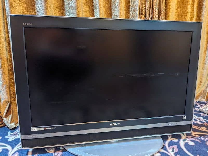 Sony Bravia 40" LCD  TV 0