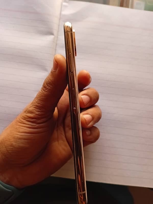 iphone xs max pta aproved box 1