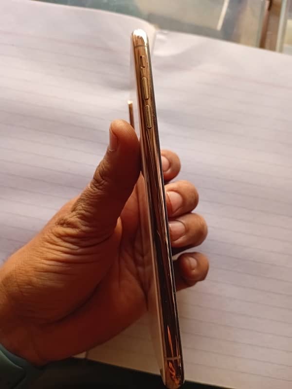 iphone xs max pta aproved box 3