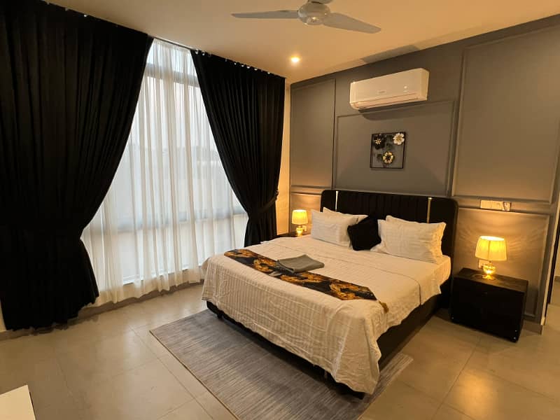 2 BHK new furnish luxury apartment daily basis stay available 5