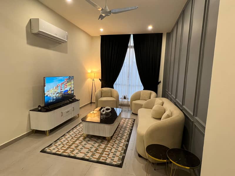 2 BHK new furnish luxury apartment daily basis stay available 7