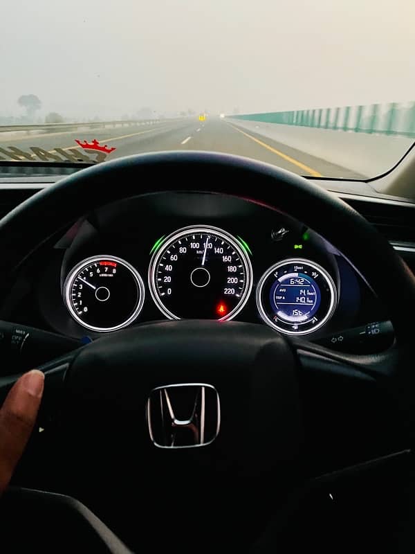 Honda City 2023 4