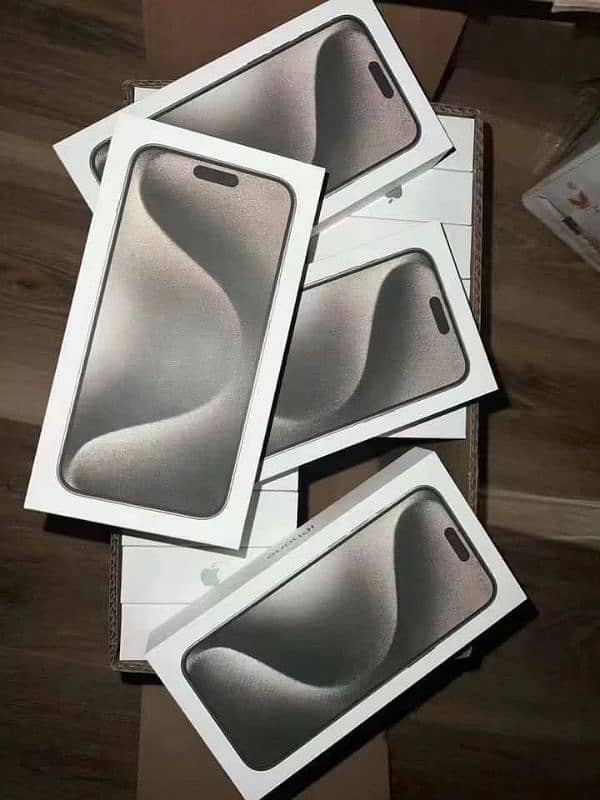 i Phone 8plus, 11,12,13,14,15 pro max on instalment Whatsap 3062623924 7