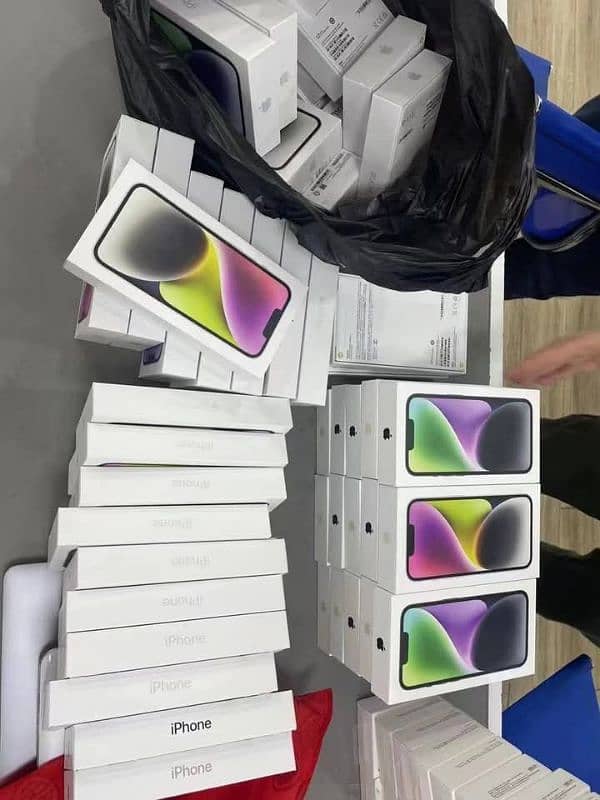 i Phone 8plus, 11,12,13,14,15 pro max on instalment Whatsap 3062623924 8