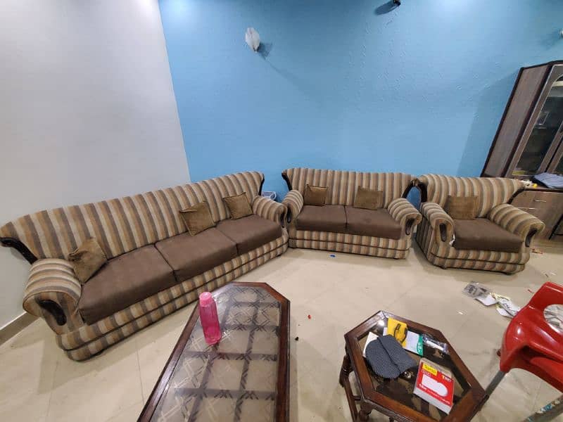 Used Sofa Set 0