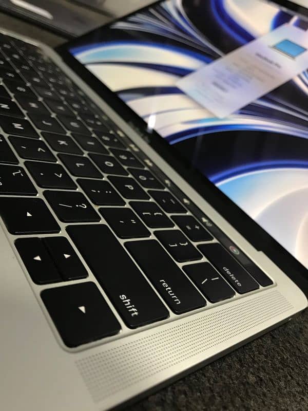 Macbook Pro 2019 13" inches, 8GB Ram & 128GB Storage 4