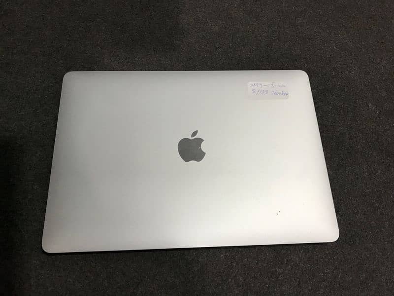 Macbook Pro 2019 13" inches, 8GB Ram & 128GB Storage 9