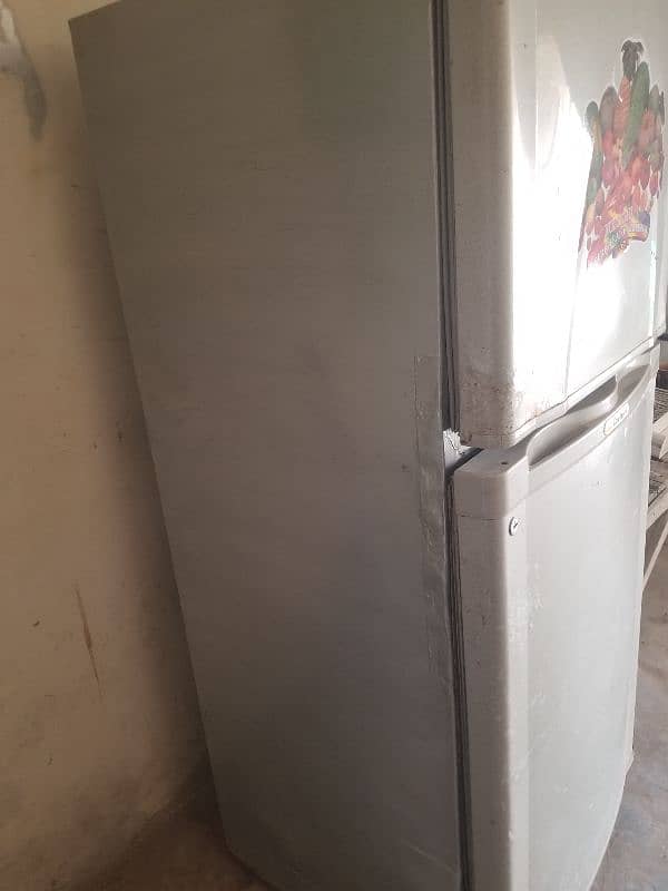 Dawlance fridge for sale large size 2