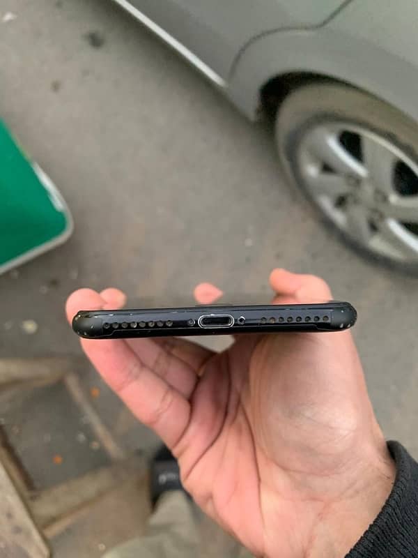 iPhone 7 plus pta approved urgent sale 3