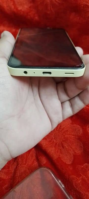 SAMSUNG Galaxy A15 in New condition with 7months Warranty just Open. 4