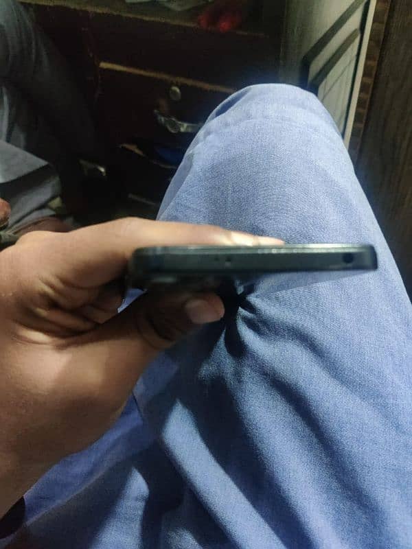 Redmi note 12 just glass break 1