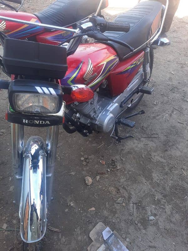 Honda 125 new condition 4