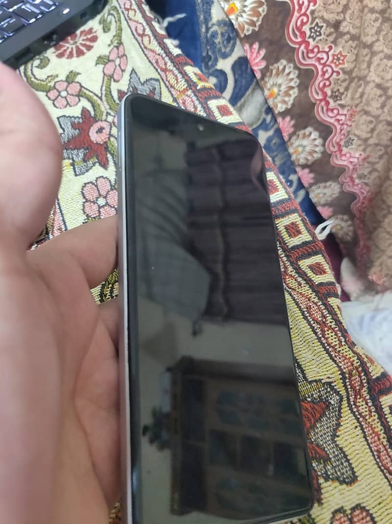 (Urgent Sale) Infinix Hot 30 (8+8/128) (Official PTA Approved) 5