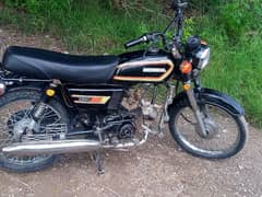 Honda 1982 Antique Lush peice 60+ average  of petrol