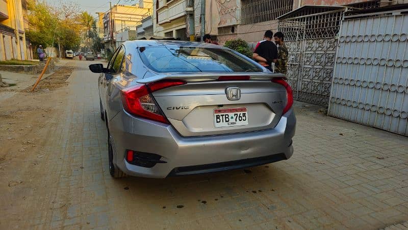 Honda Civic 2021 Dealership Maintained Like New 0 Touchups 11