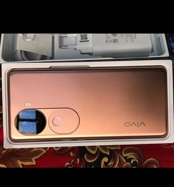 vivo v40e 8*256 GB 0341-969/5816 My WhatsApp Number 0