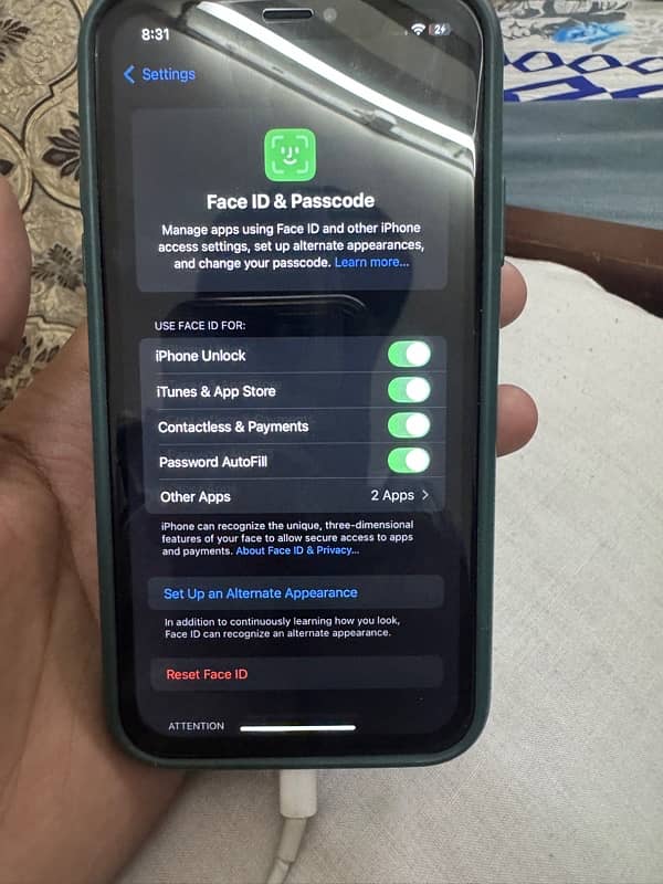 exchange possible with iphone 11 pro sa all ok ha bs back crack ha 6