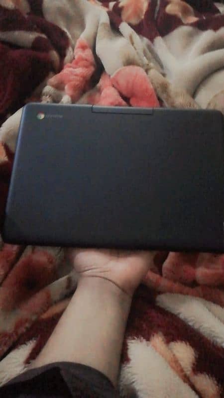 Lenovo chromebook N23 6th Generation and 4GB Ram 16GB Rom 3