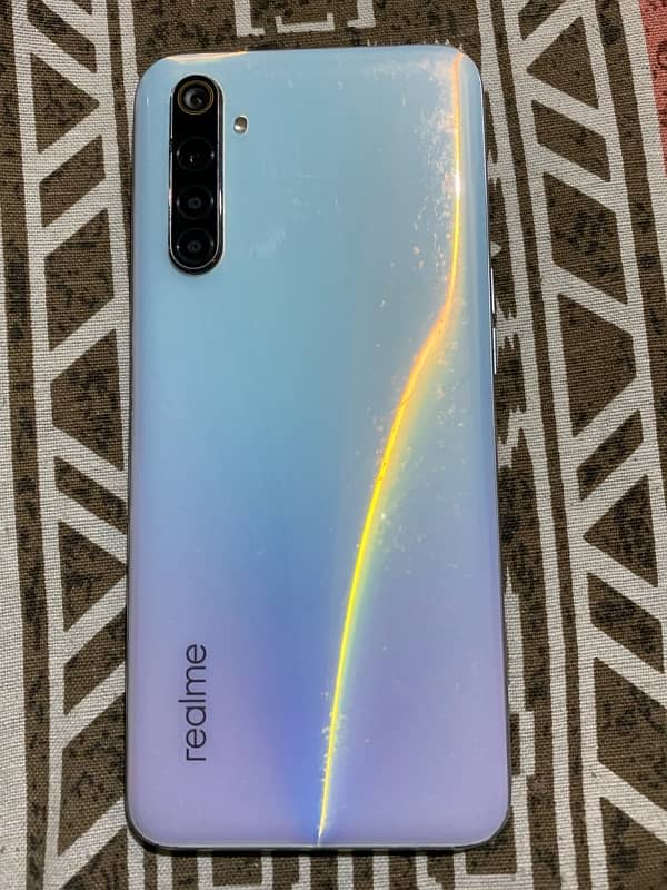 realme 6  8/128 0