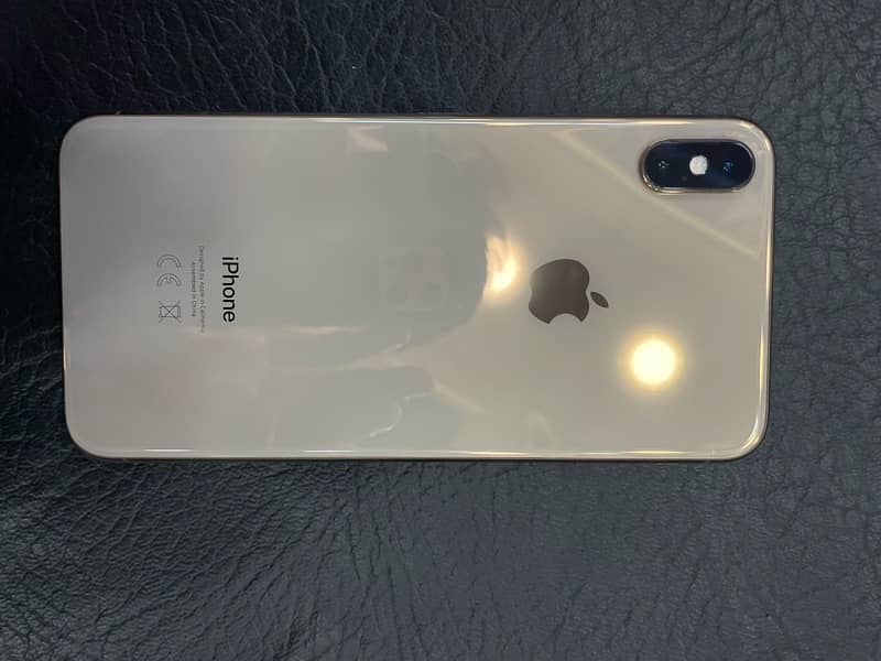 iPhone XS Max 0