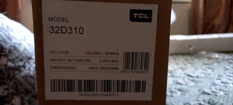 TCL 32D310 32 inch damage panel 1