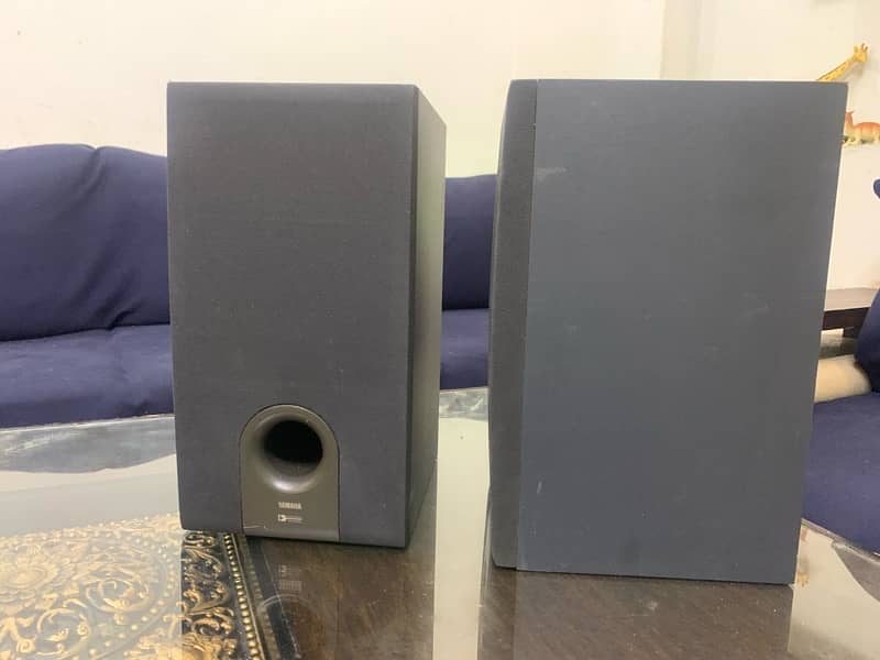 Yamaha bookshelf speakers 5