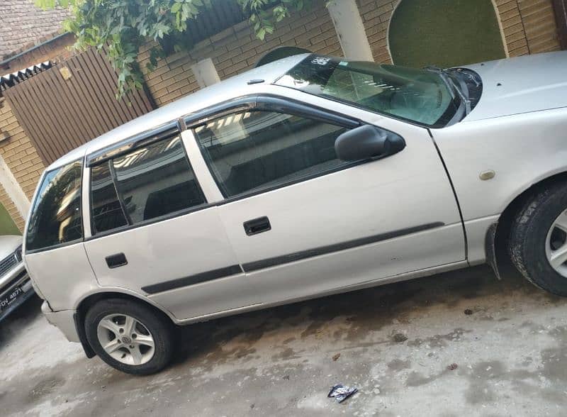 Suzuki Cultus 2014 1