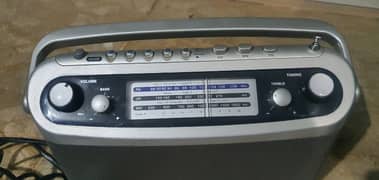 Vintage Robert Classic Radio England Brand