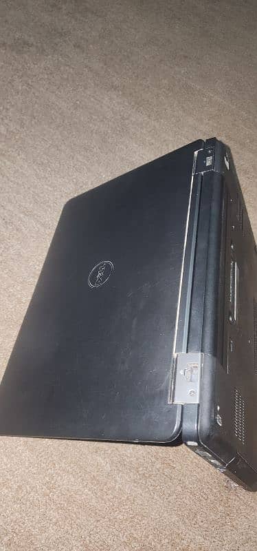 Dell 4th Generation 8GB RAM 128GB SSD Hard Drive 2 hour battery timmin 5