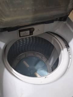 Samsung washing machine 11kg working conditions.     03214656931